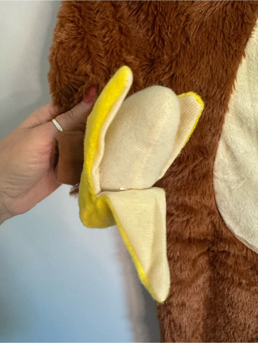 Toddler plush monkey Halloween costume with banana size 18-24 months like new